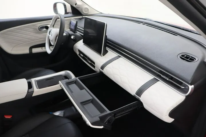 Dongfeng Box