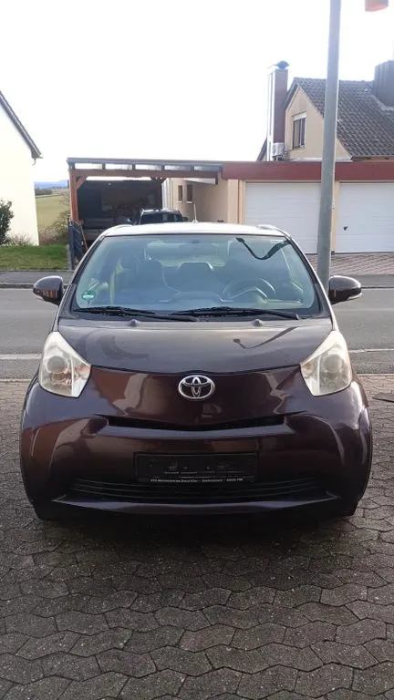 Toyota IQ