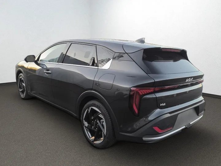 Kia K4