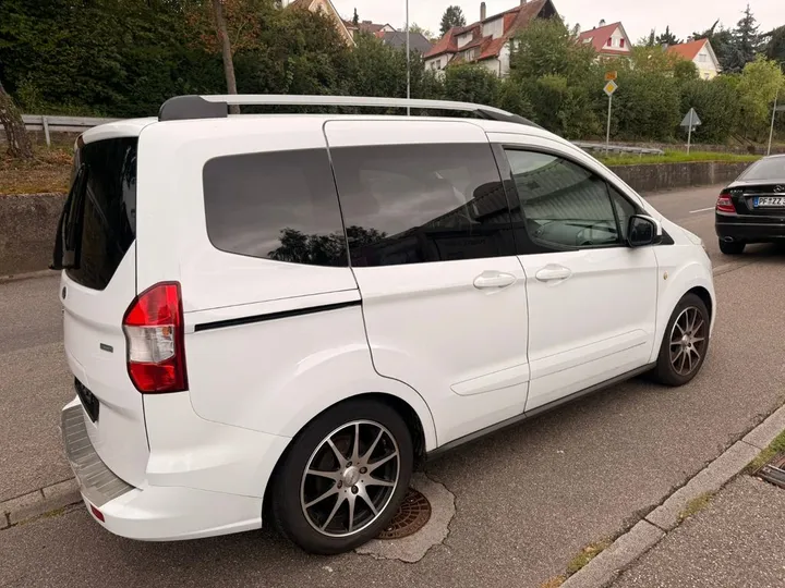 Ford Tourneo Courier