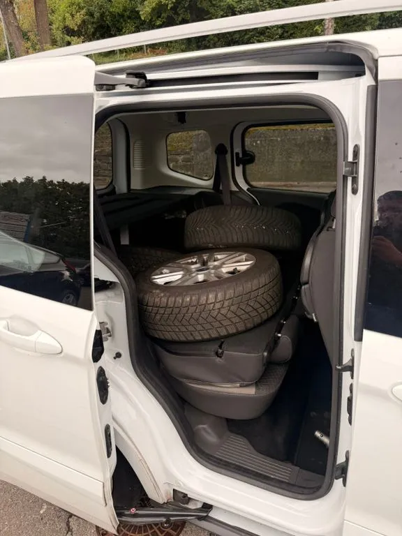 Ford Tourneo Courier