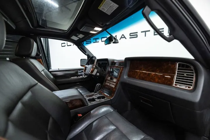 Lincoln Navigator