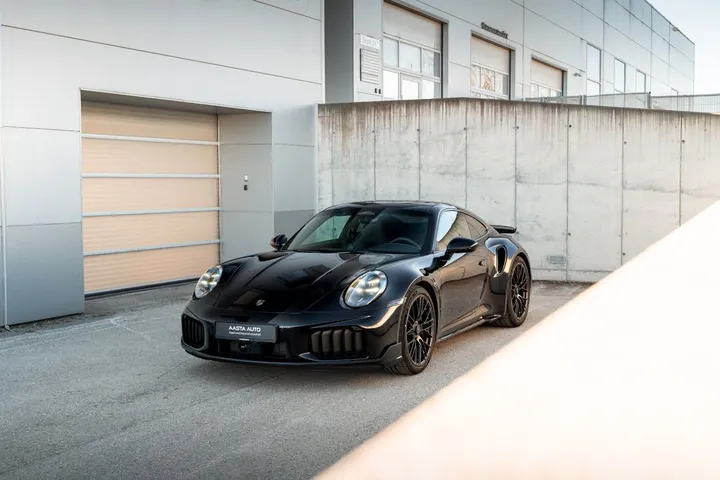 Porsche 992