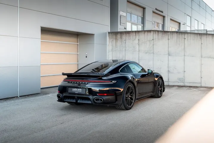 Porsche 992