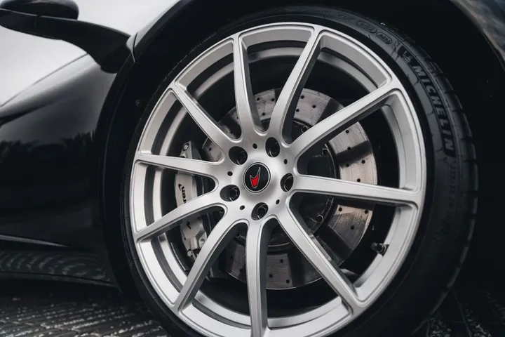 McLaren MP4-12C