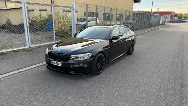 BMW M550