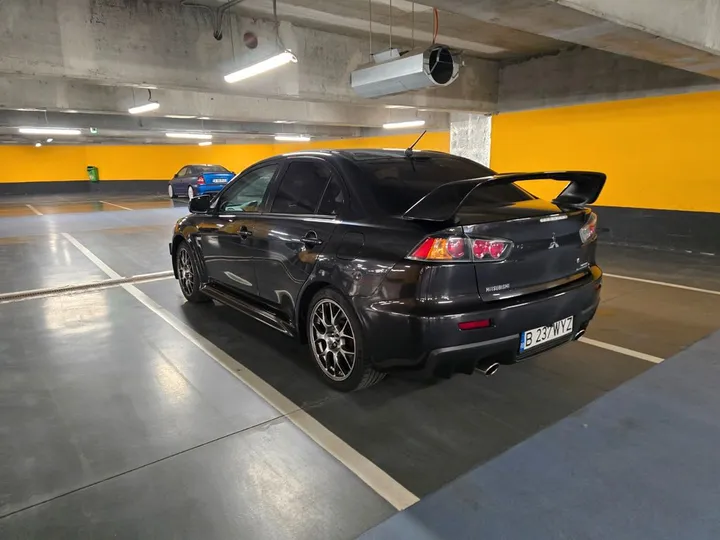 Mitsubishi Lancer