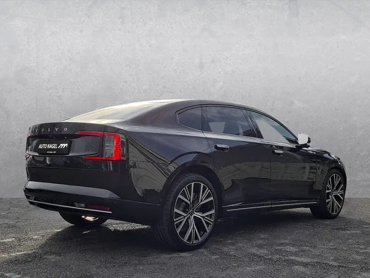 Volvo ES90