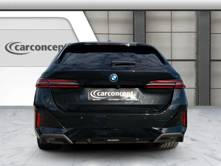 BMW 550