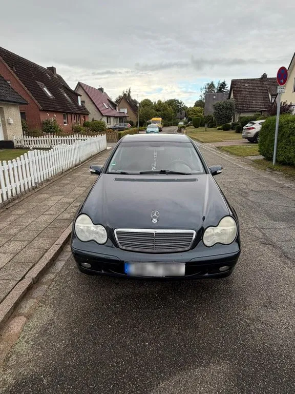 Mercedes-Benz C 180