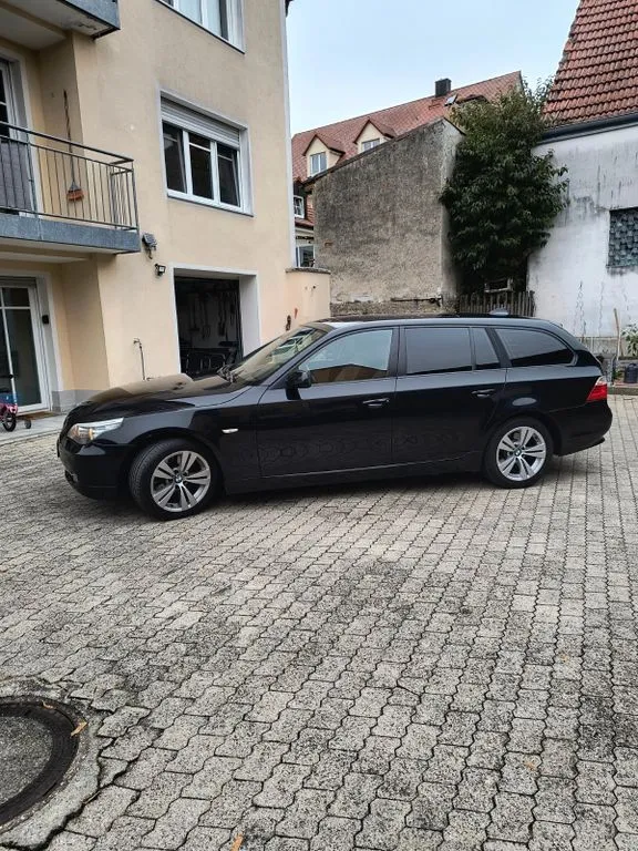 BMW 525