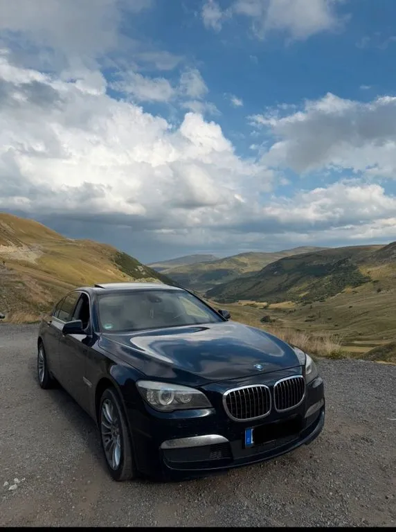 BMW 730