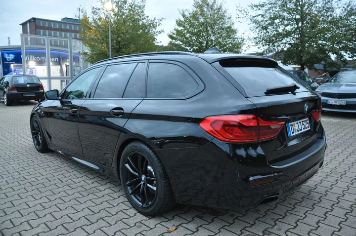 BMW 525