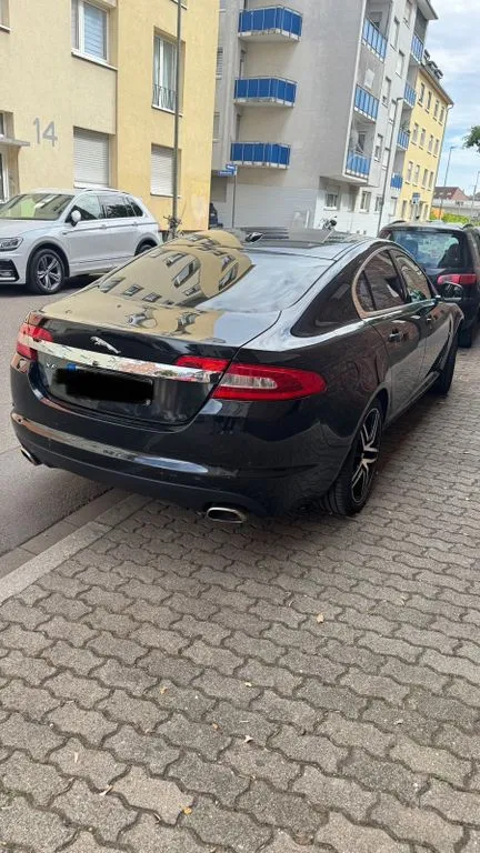 Jaguar XF