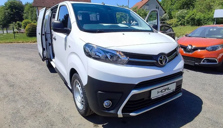 Toyota Proace Verso