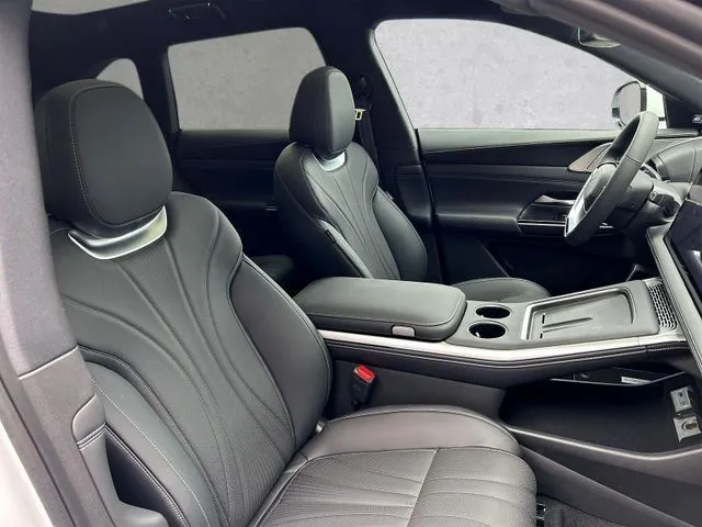 XPENG G9
