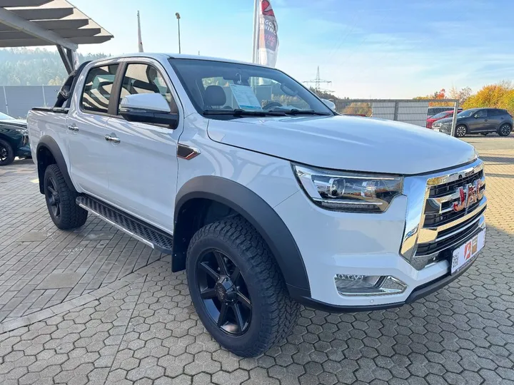 JAC 8 Pro