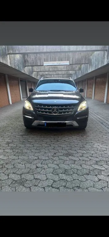 Mercedes-Benz ML 350