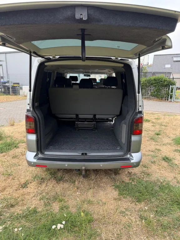 Volkswagen T5 Caravelle