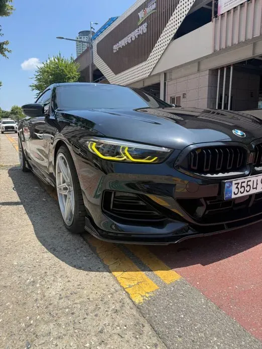 BMW 8-Series
