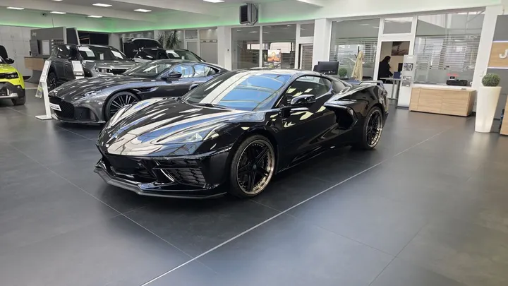 Corvette C8