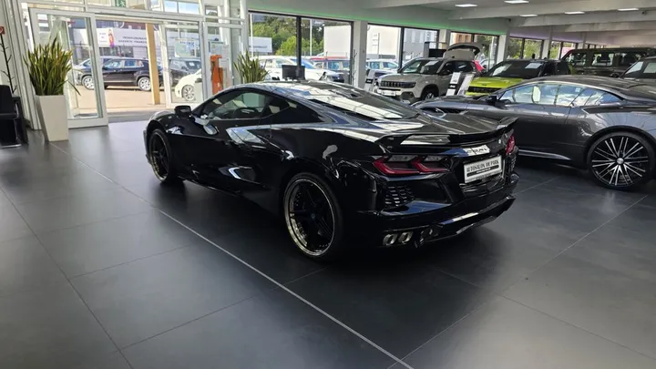 Corvette C8