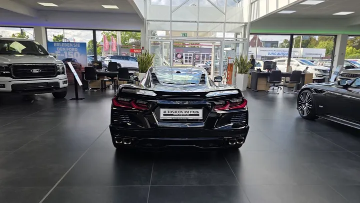 Corvette C8