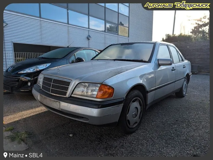 Mercedes-Benz C 180