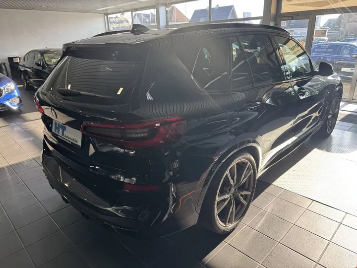 BMW X5 M50