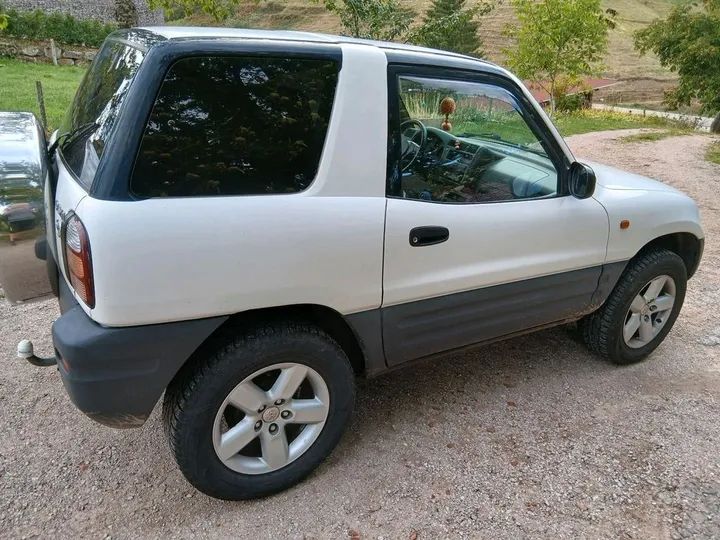 Toyota RAV 4