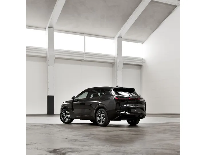 Lynk&Co 08