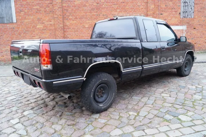 GMC Sierra