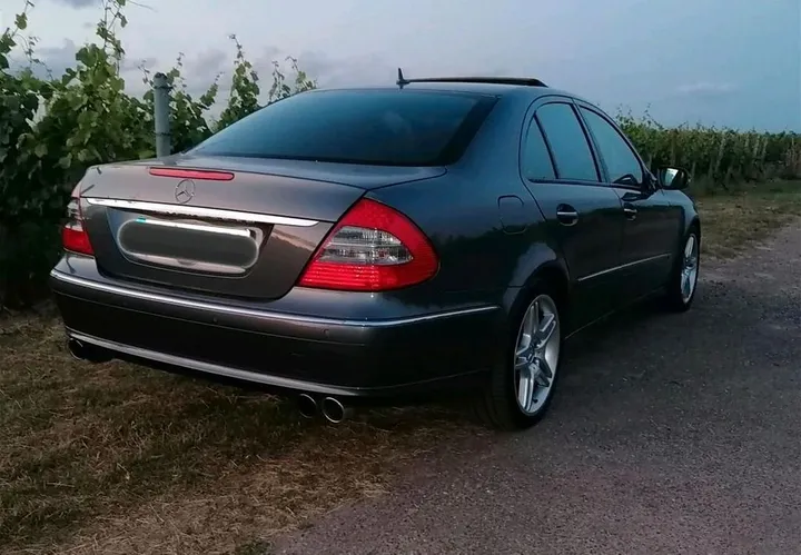 Mercedes-Benz E 500