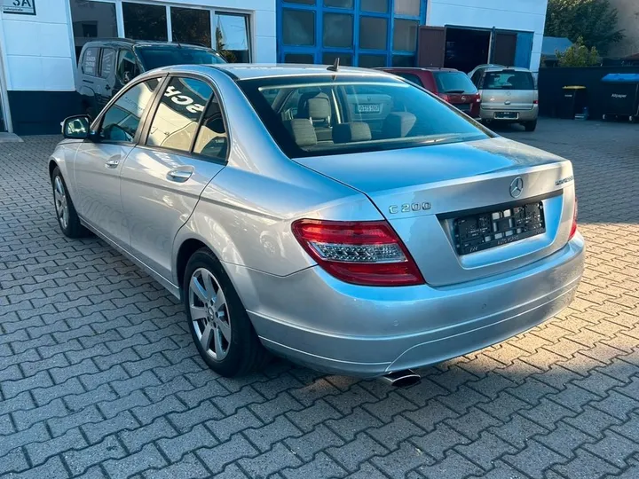 Mercedes-Benz C 200