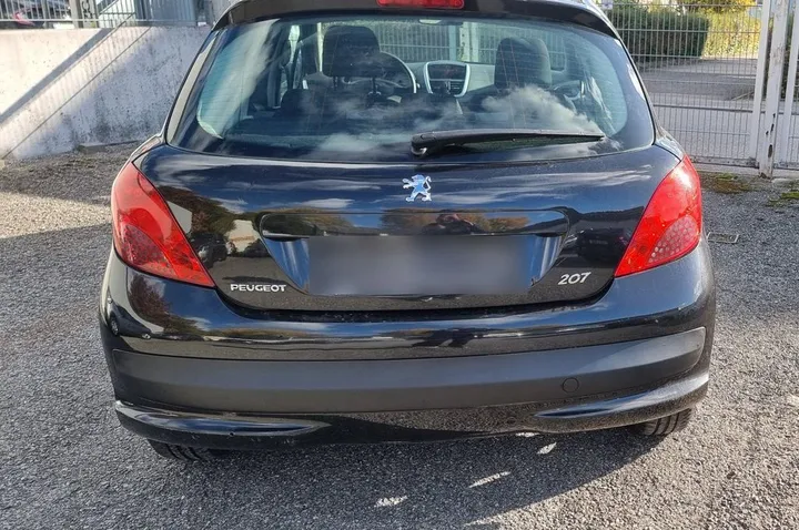 Peugeot 207