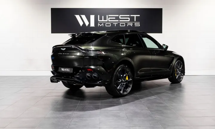 Aston Martin DBX