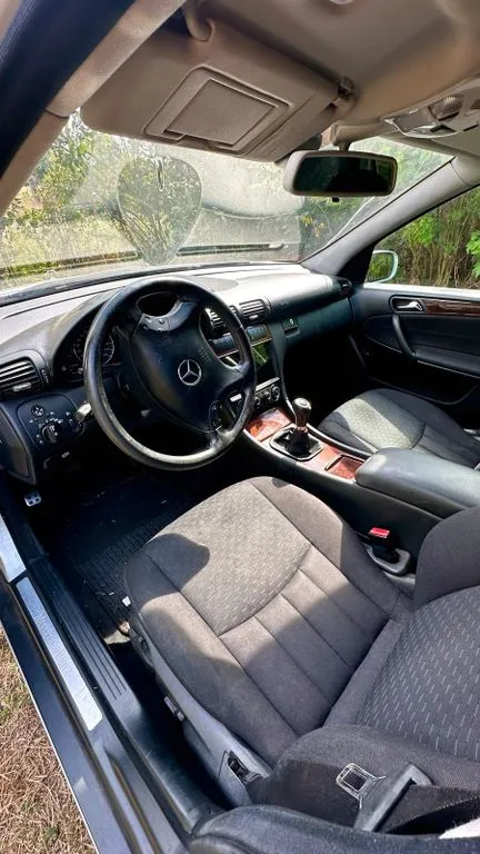 Mercedes-Benz C 180