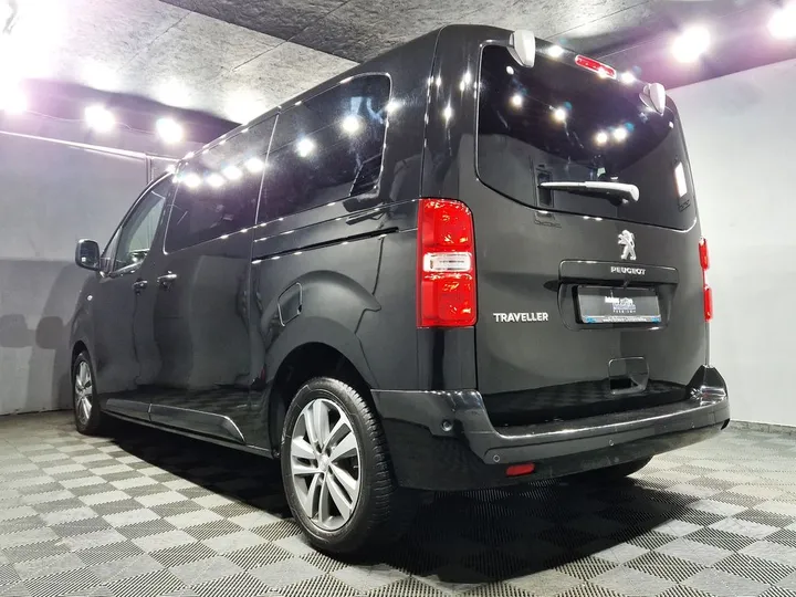Peugeot Traveller