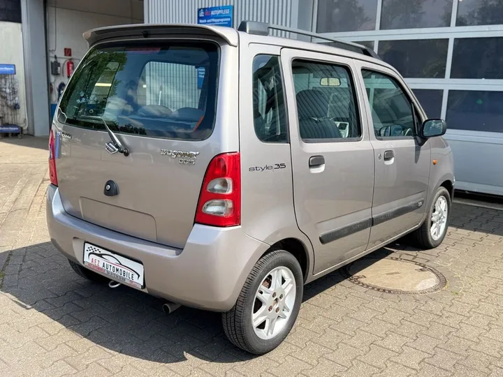 Suzuki Wagon R+