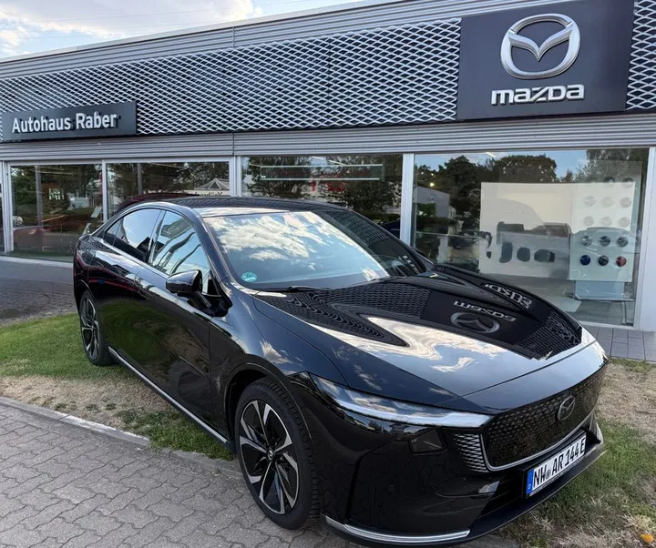 Mazda 6e