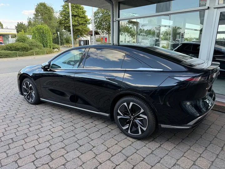 Mazda 6e