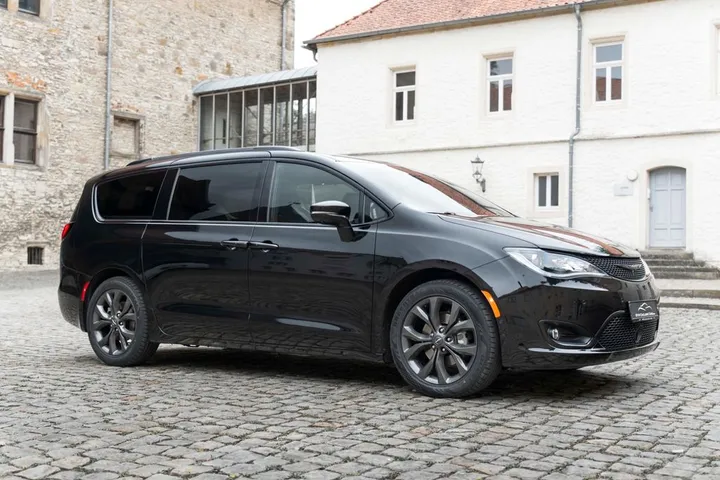 Chrysler Pacifica