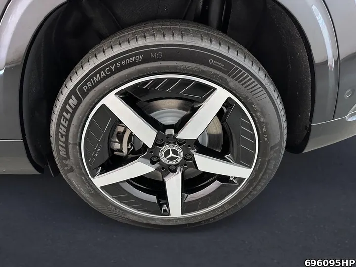 Mercedes-Benz GLB 250