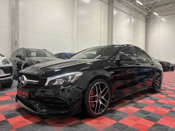 Mercedes-Benz CLA 45 AMG