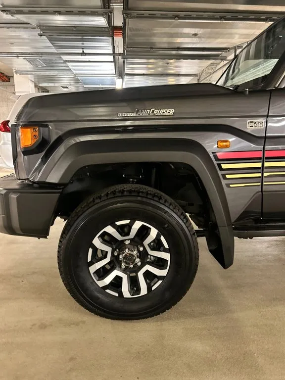 Toyota Land Cruiser