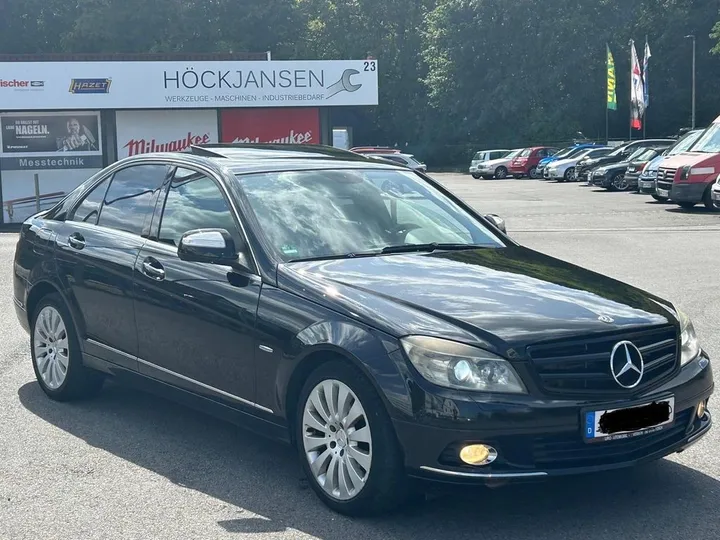 Mercedes-Benz C 320