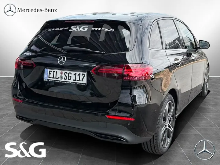 Mercedes-Benz B 180