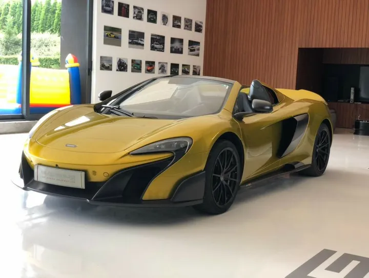 McLaren 675LT Spider