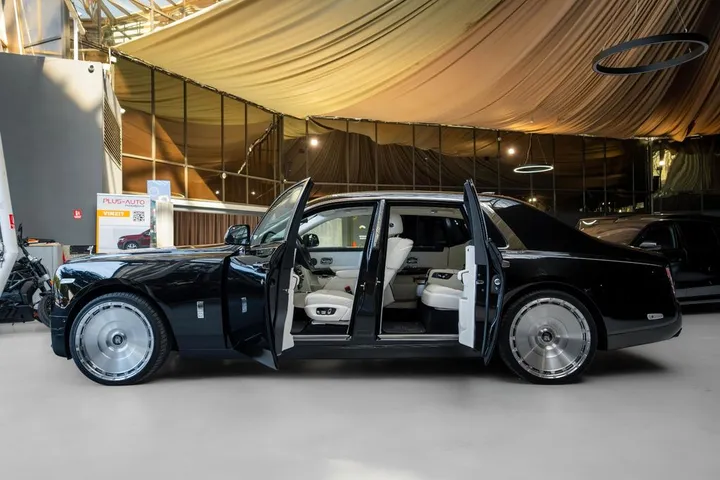 Rolls-Royce Phantom