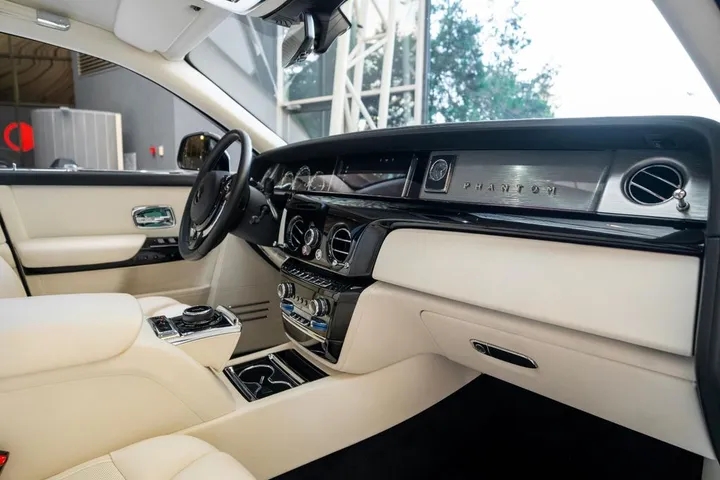 Rolls-Royce Phantom